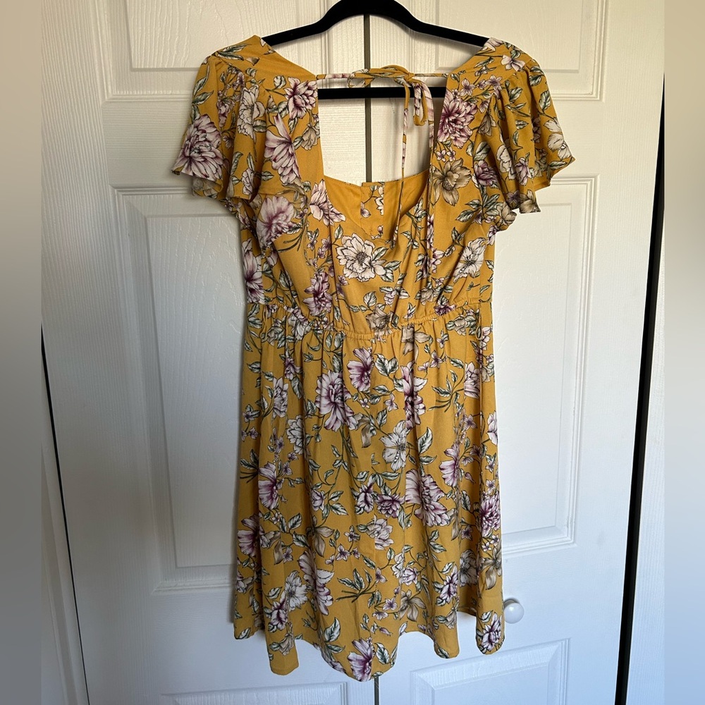 Women’s Dress - Yellow - M - Picture 2 of 3
